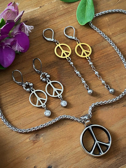 CLASSIC PEACE NECKLACE - Cozy Notes Coffee Co