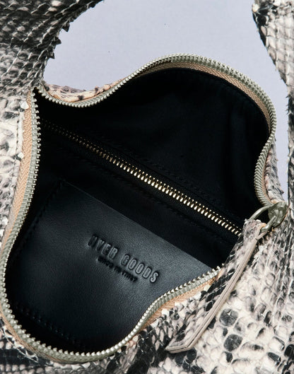 The Piccola Ring Bag - Cozy Notes Coffee Co