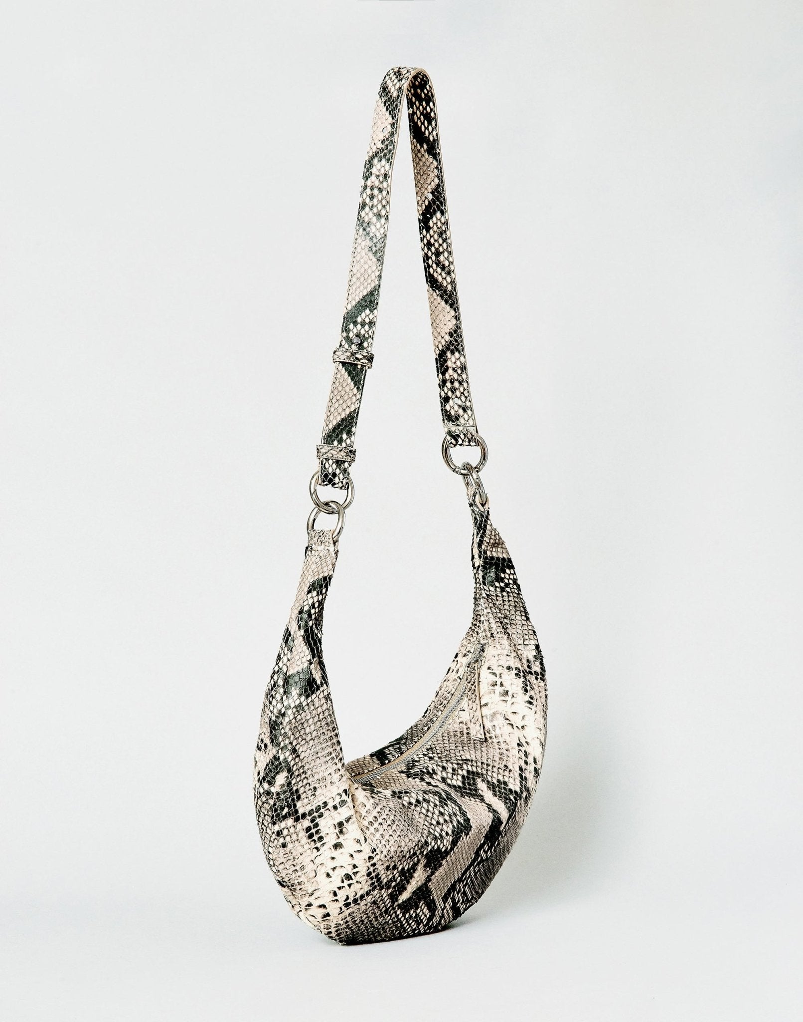 The Piccola Ring Bag - Cozy Notes Coffee Co