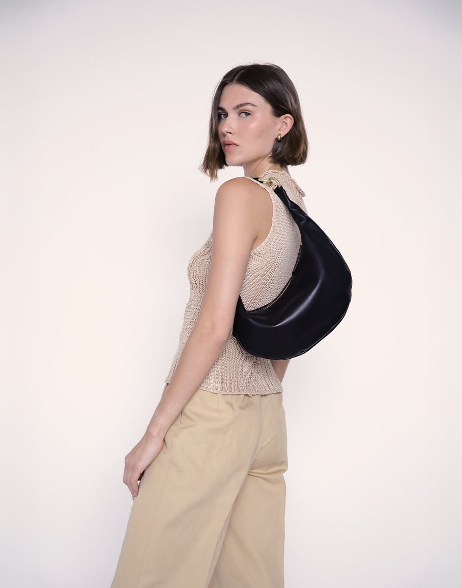 The Piccola Ring Bag - Cozy Notes Coffee Co